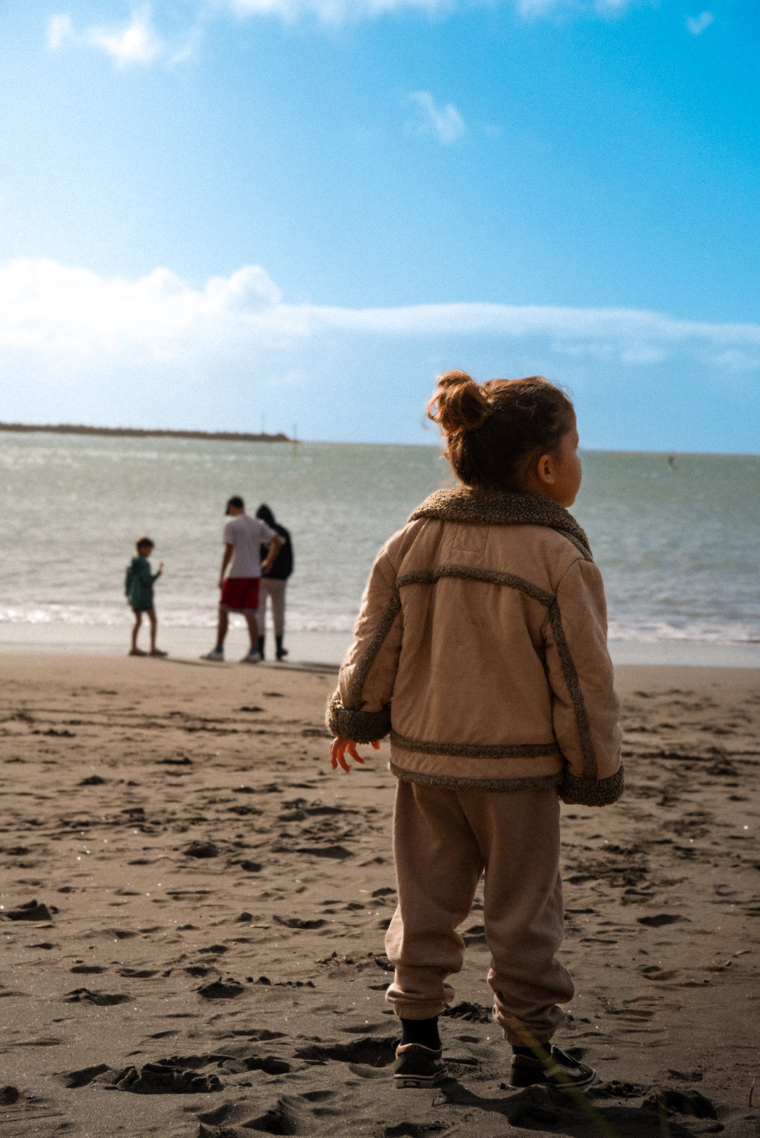 Whanau at the beach